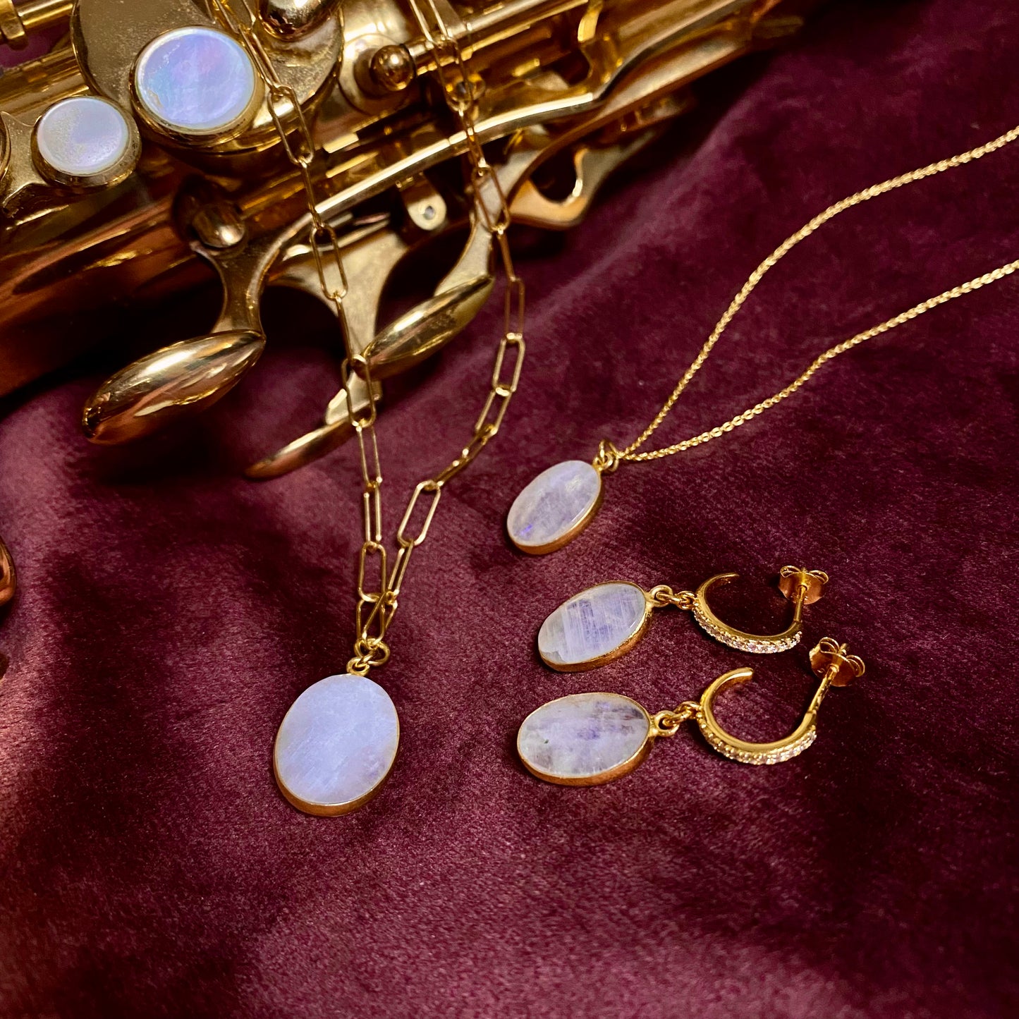 Oval moonstone pendant necklace and moonstone earrings by Vivienne Benz