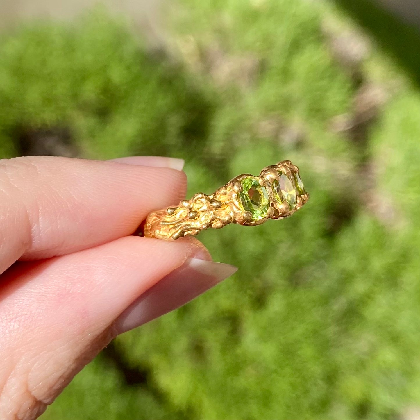 SEAWEED Ring, peridot, size 54