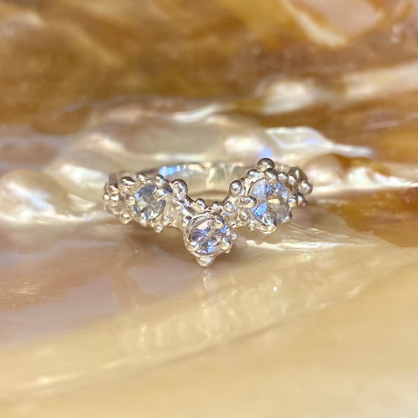 SAPPHIRE REEF Ring, white sapphire, size 56