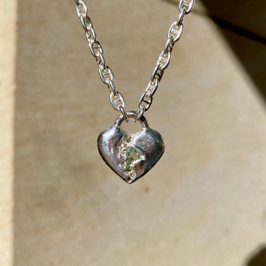 CŒUR RÉVÉLÉ Necklace, green sapphire