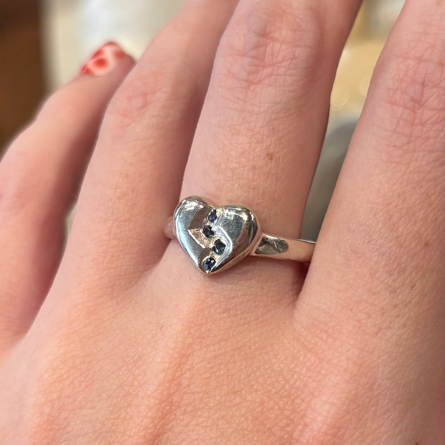 CŒUR RÉVÉLÉ Ring, blue sapphire, size 60