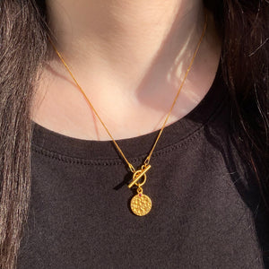 Toggle clasp necklace with full moon coin pendant 