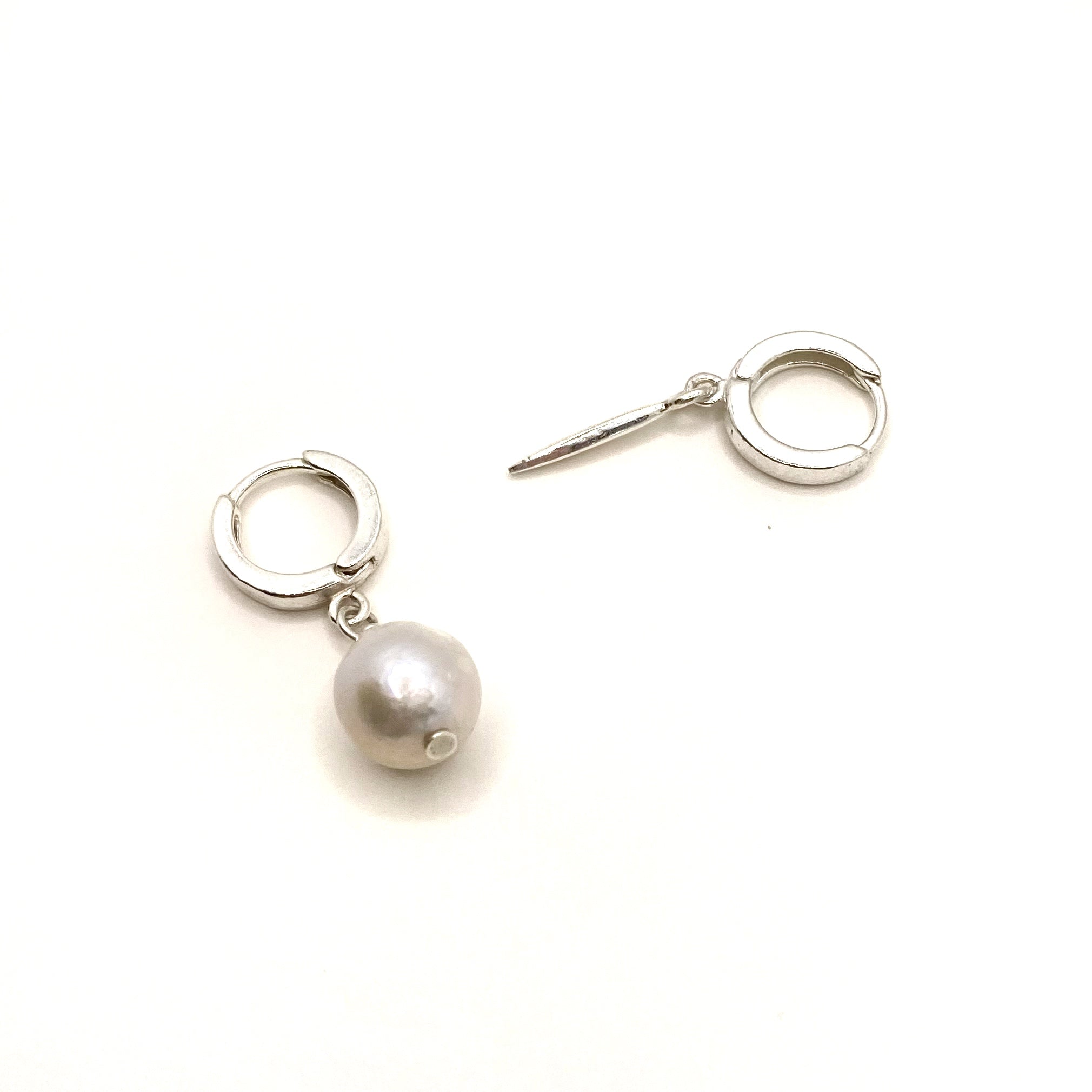 LIGHT Single Earring