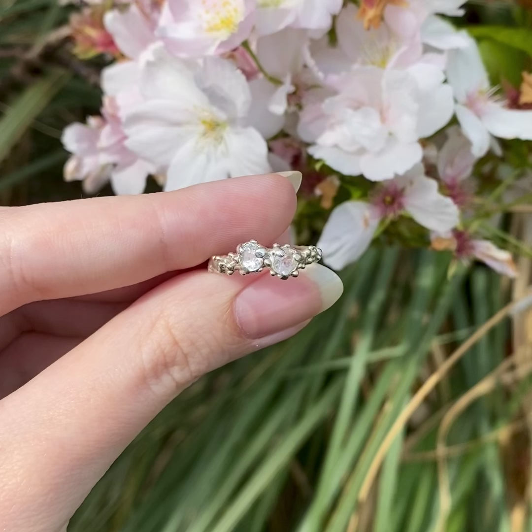 SEA ANEMONE Ring, white sapphire, size 52