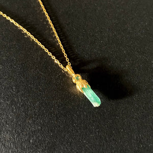 Raw emerald and tsavoritenecklace