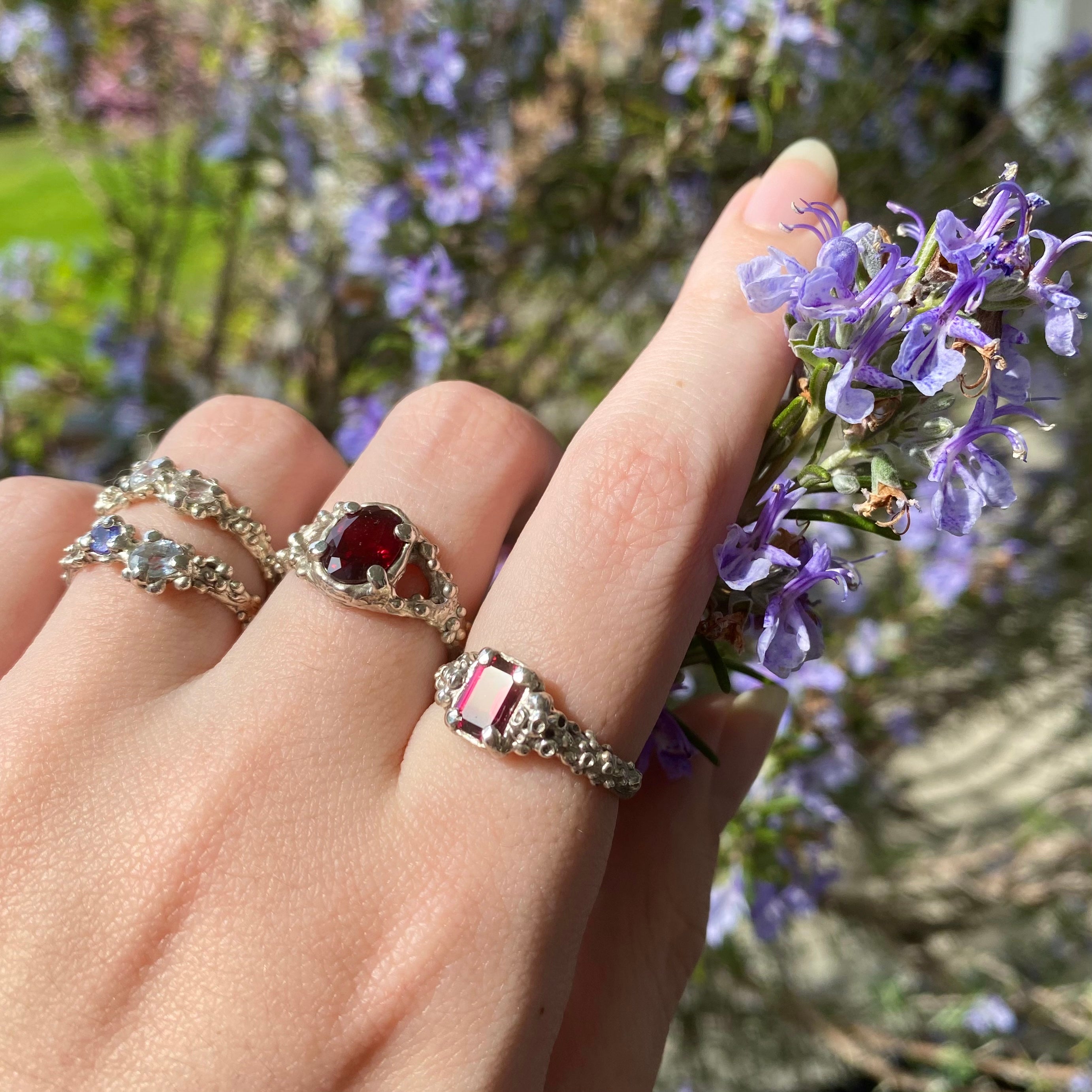 BARNACLE Ring, rhodolite garnet, size 56