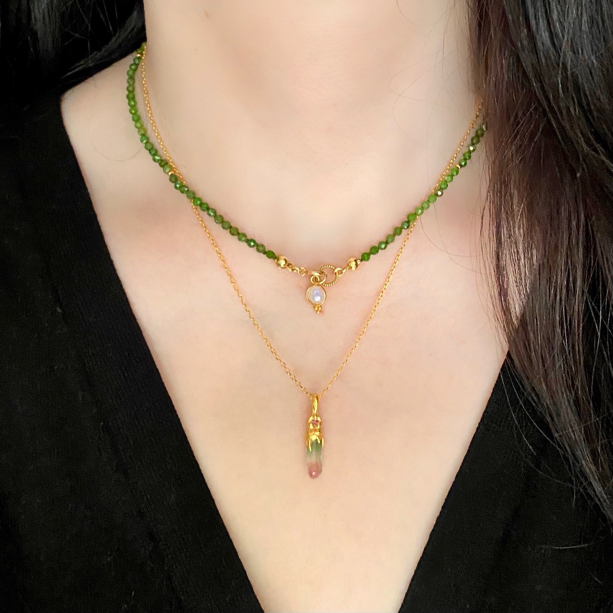 Green Chrome diopside bead necklace by Vivienne Benz